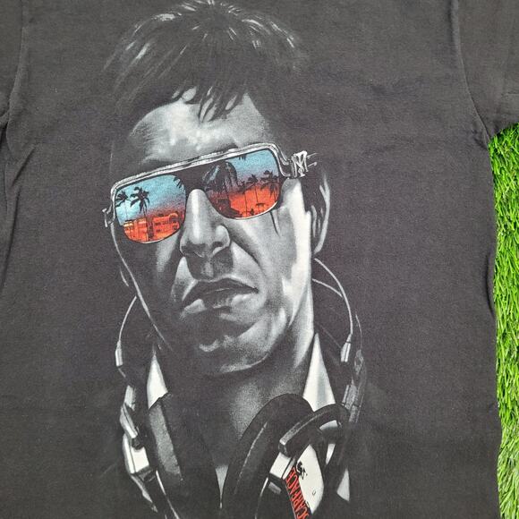 Scarface Al-Pacino Shirt XS/S 16x24 Cropped Black Movie - Picture 7 of 11